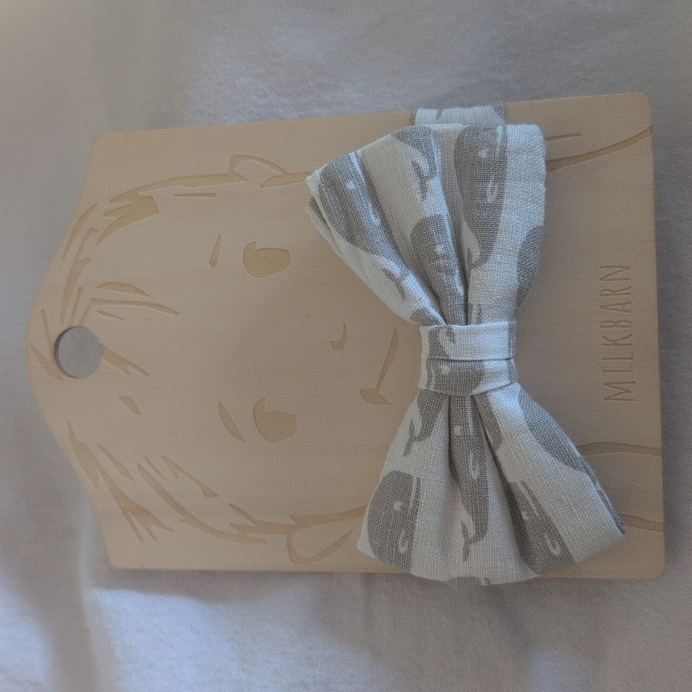 Milkbarn NWT whale bowtie